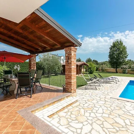 Ferienhaus Shirin Poreč